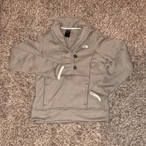 North Face Women’s Pullover